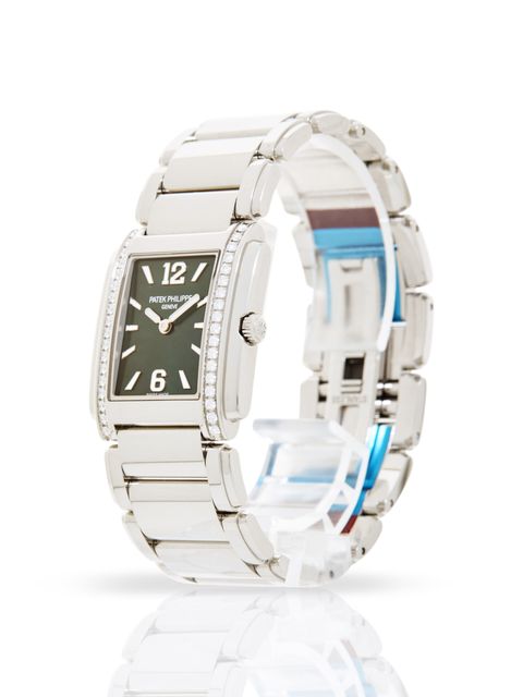 Patek Philippe Twenty-4 4910/1200A-011 Image 2